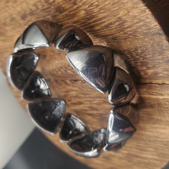 B2920 brutalist bracelet stretch - Picture 2 of 2